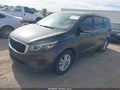 Photo 2 of 11 — 2016 Kia Sedona