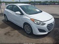 Photo 1 of 16 — 2017 Hyundai Elantra