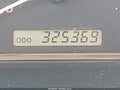 Photo 16 of 22 — 2005 Toyota Sequoia