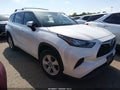Photo 1 of 10 — 2020 Toyota Highlander