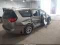Photo 4 of 16 — 2018 Chrysler Pacifica