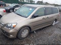Photo 2 of 11 — 2006 Honda Odyssey