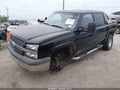 Photo 2 of 17 — 2004 Chevrolet Avalanche