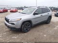 Photo 2 of 16 — 2017 Jeep Cherokee