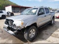 2015 Toyota Tacoma — photo 2 of 17 | VIN 5TFLU4EN5FX120213