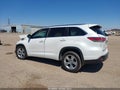Photo 14 of 16 — 2014 Toyota Highlander