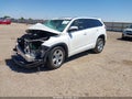 Photo 2 of 16 — 2014 Toyota Highlander