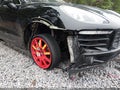 Photo 6 of 19 — 2017 Porsche Macan