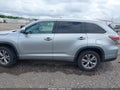 Photo 15 of 17 — 2015 Toyota Highlander