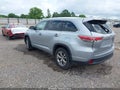 Photo 3 of 17 — 2015 Toyota Highlander