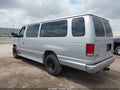 Photo 3 of 17 — 1999 Ford E-350