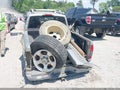 Photo 6 of 16 — 2003 Nissan Frontier