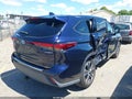 Photo 4 of 18 — 2022 Toyota Highlander Hybrid