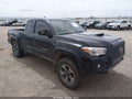 Photo 1 of 16 — 2018 Toyota Tacoma