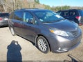 Photo 1 of 17 — 2015 Toyota Sienna
