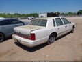 Photo 4 of 11 — 1996 Lincoln Town Car