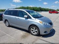 Photo 1 of 17 — 2014 Toyota Sienna
