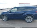 Photo 14 of 16 — 2021 Toyota Highlander Hybrid
