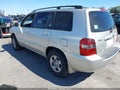 Photo 3 of 17 — 2004 Toyota Highlander