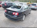 Photo 4 of 16 — 2010 Volkswagen Passat