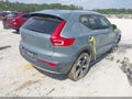 Photo 4 of 16 — 2020 Volvo XC40