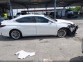 Photo 14 of 17 — 2022 Lexus ES 300h