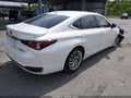Photo 4 of 17 — 2022 Lexus ES 300h