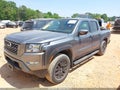 Photo 2 of 21 — 2022 Nissan Frontier