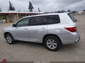 Photo 14 of 16 — 2010 Toyota Highlander