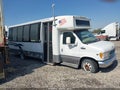 Photo 13 of 15 — 2000 Ford E-450