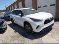 Photo 1 of 18 — 2026 Toyota Highlander Hybrid