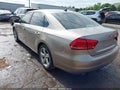 Photo 3 of 16 — 2015 Volkswagen Passat