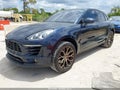 Photo 2 of 16 — 2017 Porsche Macan