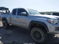 Photo 13 of 16 — 2016 Toyota Tacoma
