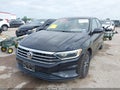 Photo 2 of 16 — 2019 Volkswagen Jetta