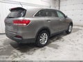 Photo 4 of 11 — 2016 Kia Sorento