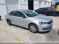 Photo 1 of 16 — 2014 Volkswagen Passat