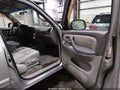 Photo 5 of 17 — 2001 Toyota Sequoia