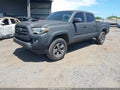 2017 Toyota Tacoma — photo 2 of 16 | VIN 3TMBZ5DN3HM009253