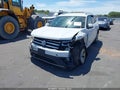 Photo 2 of 21 — 2019 Volkswagen Atlas