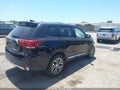 Photo 4 of 16 — 2017 Mitsubishi Outlander