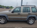 Photo 14 of 16 — 2005 Jeep Liberty