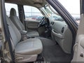 Photo 5 of 16 — 2005 Jeep Liberty