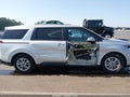 Photo 13 of 16 — 2022 Kia Carnival