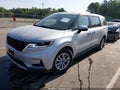 Photo 2 of 16 — 2022 Kia Carnival
