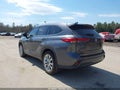 Photo 3 of 16 — 2020 Toyota Highlander