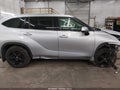 Photo 13 of 16 — 2022 Toyota Highlander Hybrid