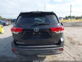 Photo 15 of 15 — 2018 Toyota Highlander