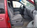 1998 Dodge Grand Caravan — photo 5 of 11 | VIN 1B4GP44G8WB681219