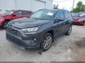 2019 Toyota RAV4 — photo 2 of 16 | VIN 2T3N1RFV5KW063040